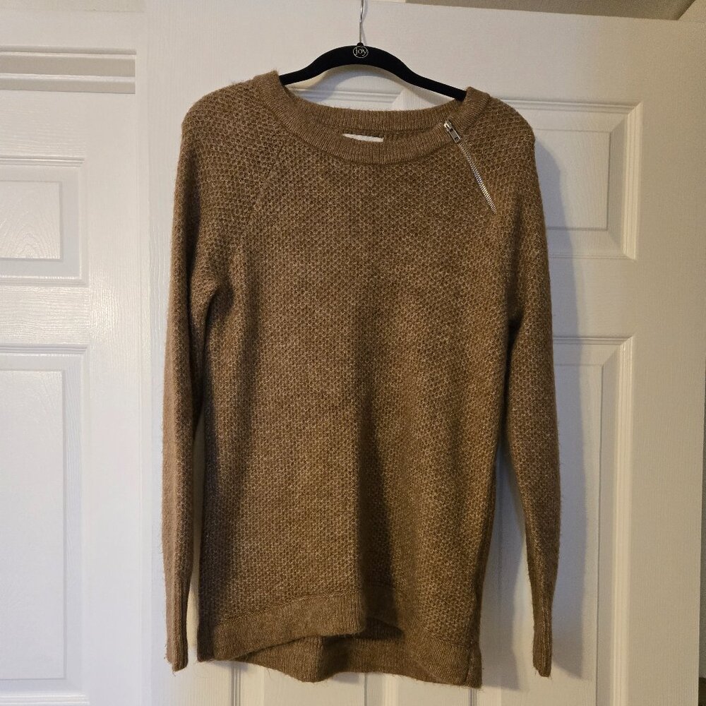 Abercrombie sweater